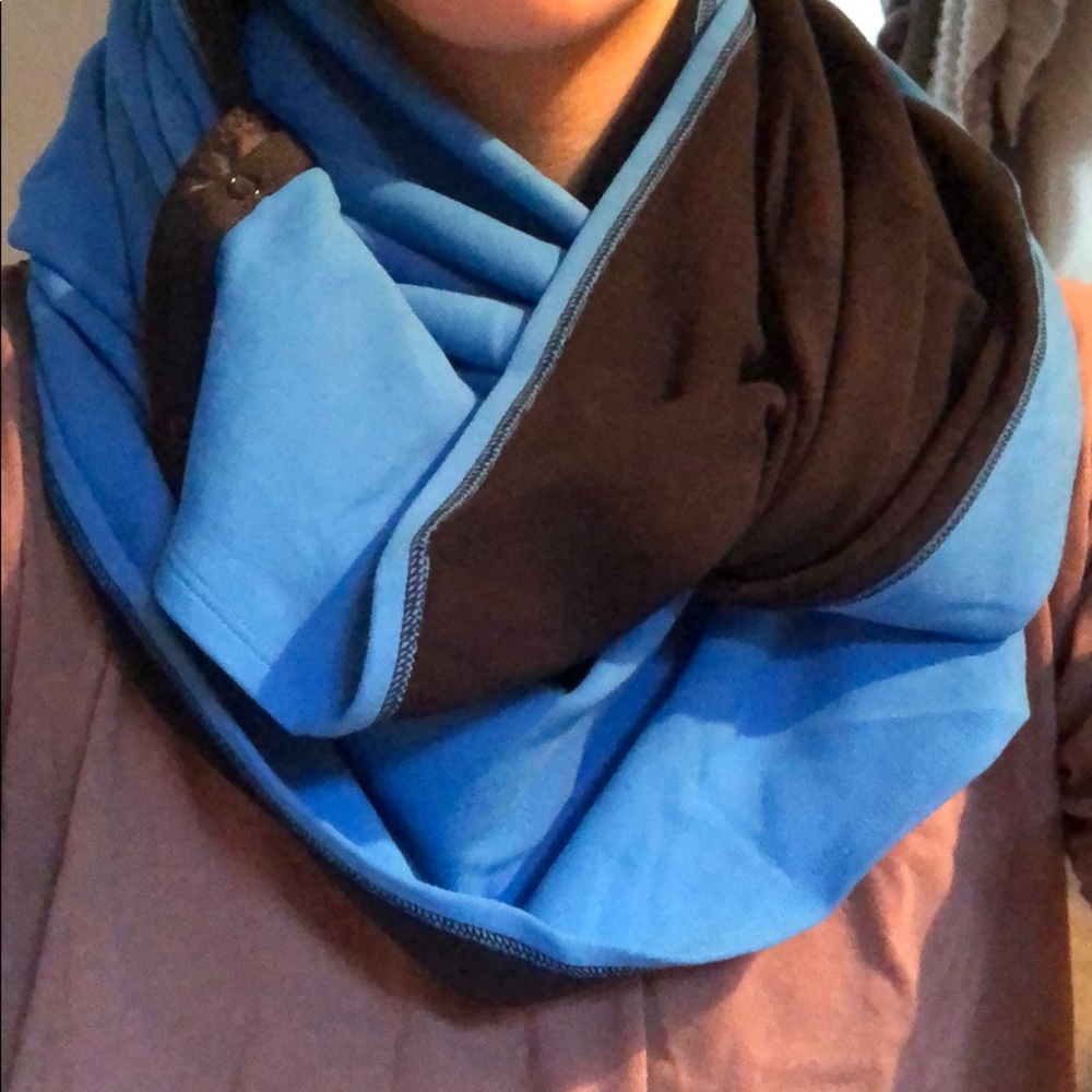 Lululemon Scarf